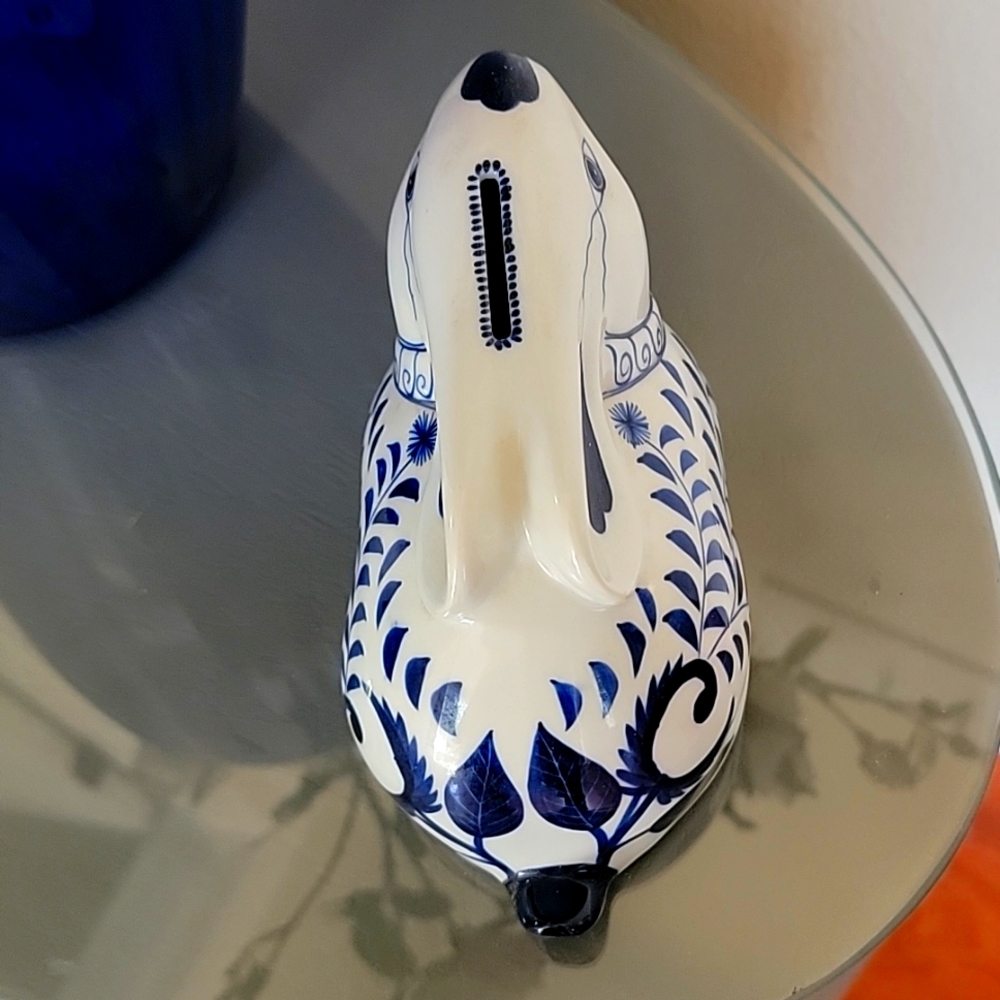 Porcelain Blue & White Rabbit 🐇 Bank: Thailand - Picture 4 of 5